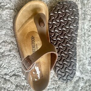 Brand new Gizeh Birkibuc Birkenstocks! In Mocha